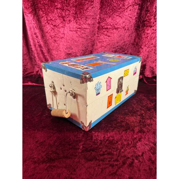 Vintage Toy Box - Metal Doll Suitcase with Dynamite Stickers - 1970s Storage - Picture 8 of 9